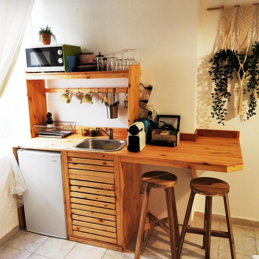 1000Nights Sea-Hut Appartement Tel Aviv Buitenkant foto