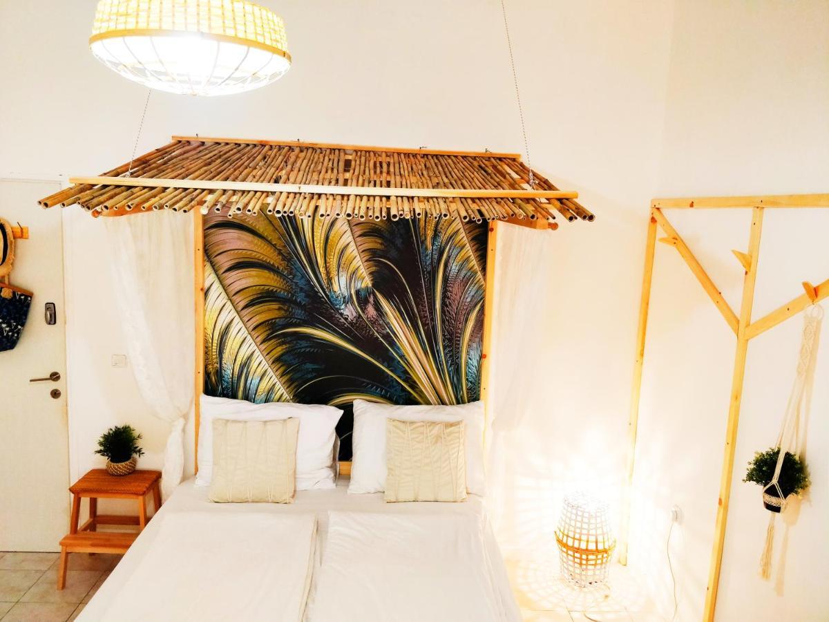 1000Nights Sea-Hut Appartement Tel Aviv Buitenkant foto